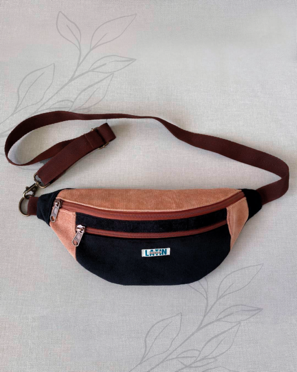 rinonera-negra-cafe-latin-atypical-3 Riñonera Latin Terra Negra